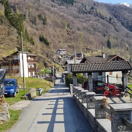 Respiro Di Montagna By Maggiore Vila Vigino